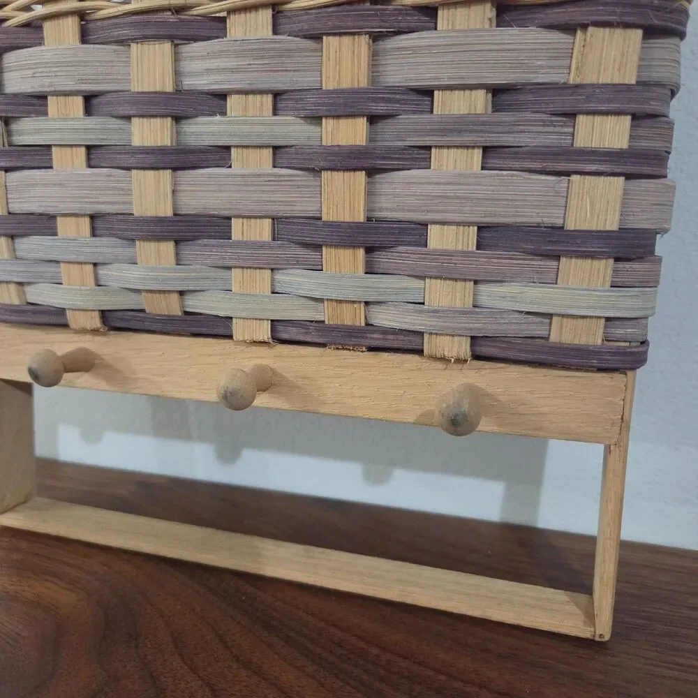 Vintage Handmade Hanging Woven Basket 3 Wood Peg Hooks Cottage Rustic Farmhouse